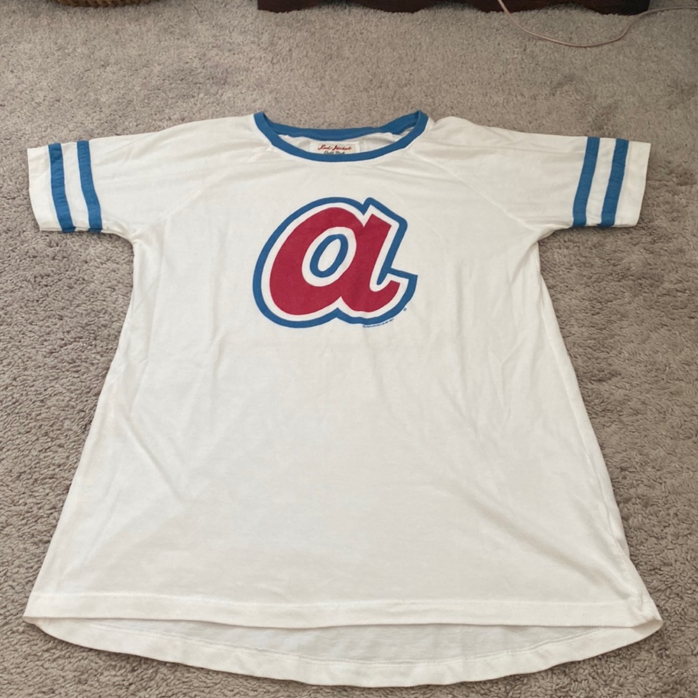 Women’s Atlanta Braves T Shirt